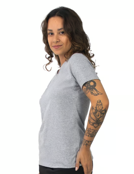 CAMISETA ALGODÃO GOLA V